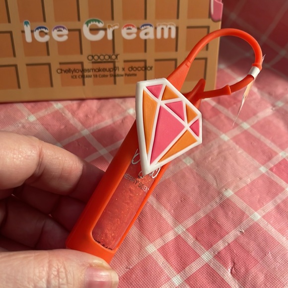 🎈SALE🎈🎀#5.MAKEUP BUNDLE🎀 - Picture 13 of 15